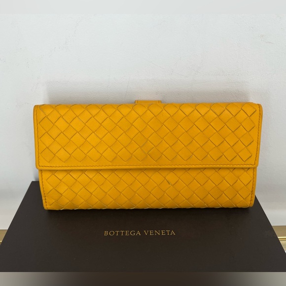 Bottega Veneta Yellow Intrecciato Leather Flap Continental Wallet - Picture 2 of 13